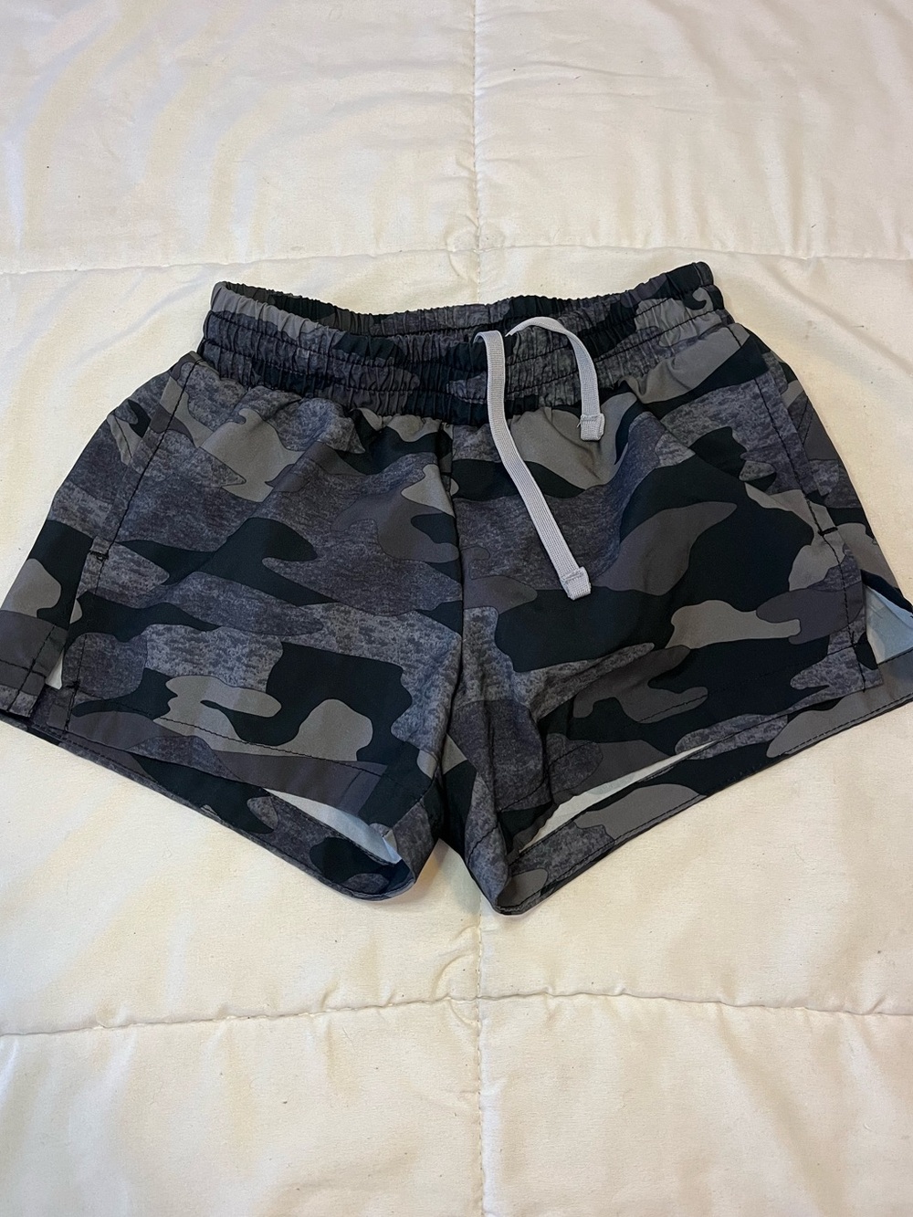 Old Navy Girl’s Active Running Shorts size  S (6/7)